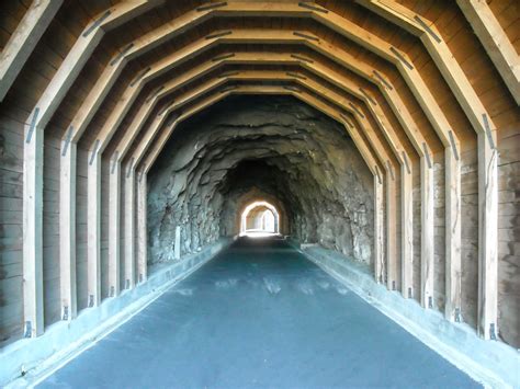 How To Reach Mosier Twin Tunnels In Oregon Near The ...