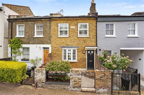 3 Bed Detached House For Sale In Chatham Road London Sw11 Zoopla