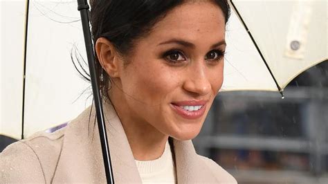 Meghan Markle Likely To Wear Princess Dianas Tiara On Her Wedding Day