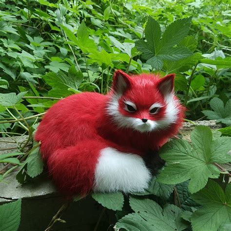 .de la famille firefox, le débat réapparaît de savoir si firefox est un panda roux ou un renard. creative simulation red fox toy handicraft lifelike ...