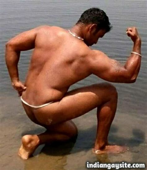 Indian Gay Porn Sexy Desi Hunk Bathing And Flexing Naked In A Pond