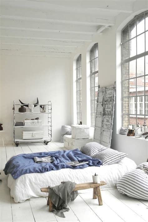 Je weniger möbel im schlafbereich, desto mehr ruhe und entspannung für sie. Schönes Bett gestalten: 40 tolle Ideen! - Archzine.net