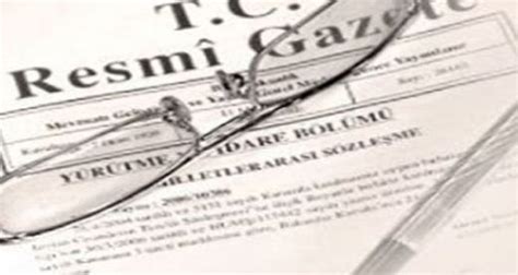 Mahmut döneminde tarihçi esat efendi'nin yönetiminde 11 kasım 1831 tarihinden. Kağıt baskısı sonlandırılan Resmi Gazete artık Dergilik'te