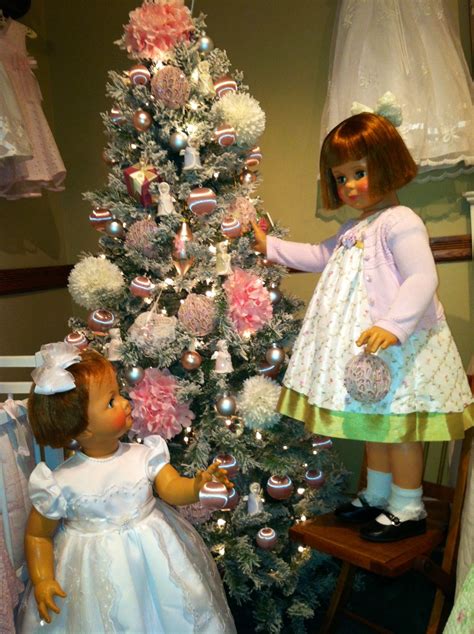 Decorating Their Tree In The Doll Room So Cute Via Tammy