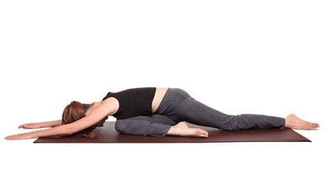 Yoga pigeon pose for beginners. yoga poses - Pigeon Pose position (kapotasana) | Flickr ...