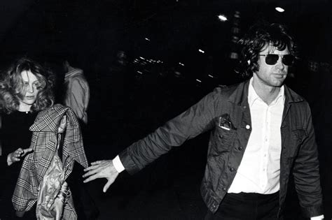 Warren Beatty Accused Of Coercing Teen Girl Into Sex In 1973