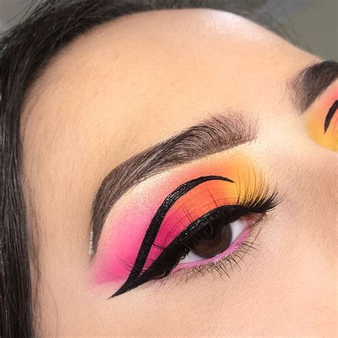 Pin On Colorful Makeup