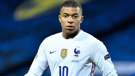 No green light from psg as of now. Kylian Mbappe tests positive for coronavirus - FBC News