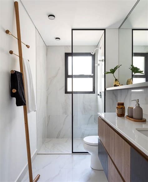 Kamar mandi menjadi ruangan yang patut wajib ada dalam sebuah rumah. 11 Desain Kamar Mandi Kecil Minimalis Paling Diminati