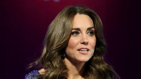 The Reason Kate Middleton Isnt Wearing Her Engagement Ring
