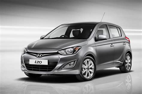 Images shown are all new i20 premium in aurora grey & all new i20 ultimate in intense blue. hyundai i20 new model,i20 interior accessories hd images ...