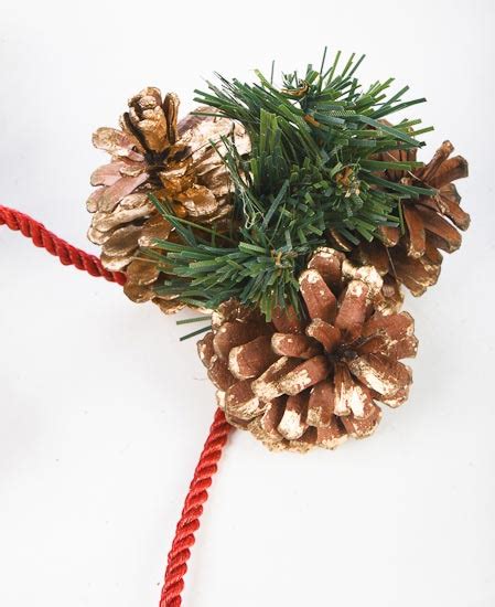 Brushed Gold Natural Pine Cones And Artificial Pine Rope