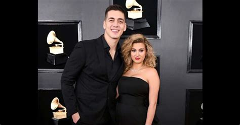 Who Is Tori Kelly S Husband Singer Married Retired Basketball Player