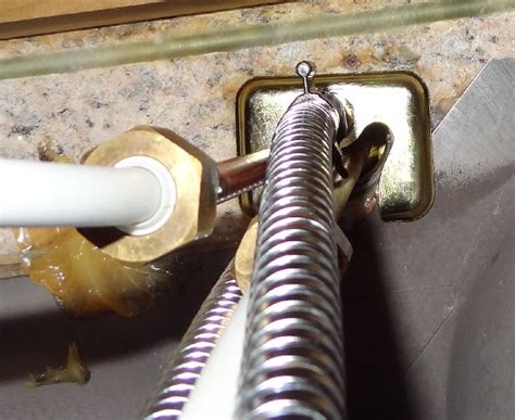 How To Fix Loose Faucet Handle Delta - How to Fix a Leaky Faucet