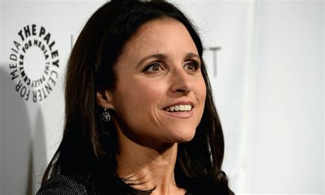 Julia Louis Dreyfus Is Naked On Rolling Stone Cover See The Sexy