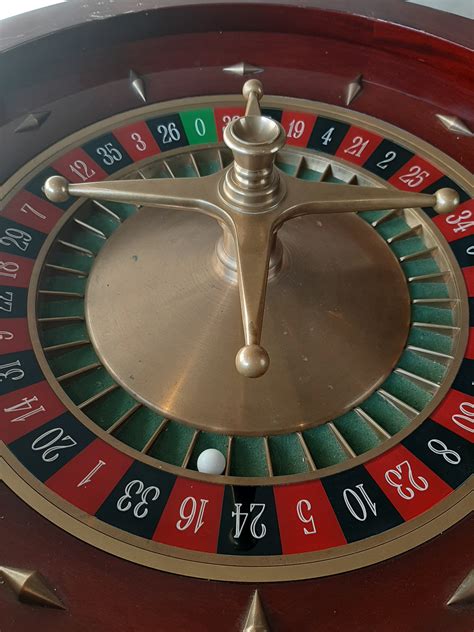 Old French Roulette by Caro Paris - Piet Jonker