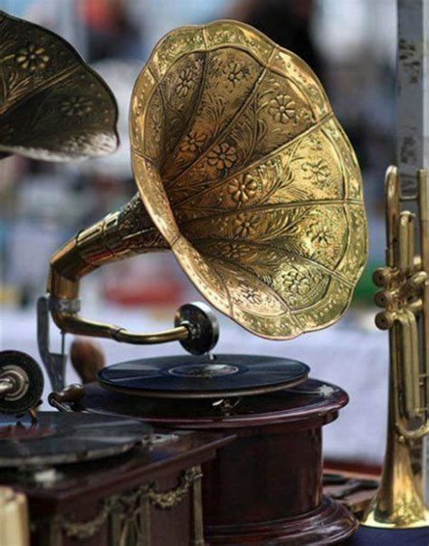Old Technology Vintage Music Players