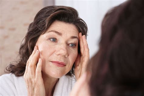 Menopausal Acne Symptoms And Treatments For Women Over 50 Livingbetter50