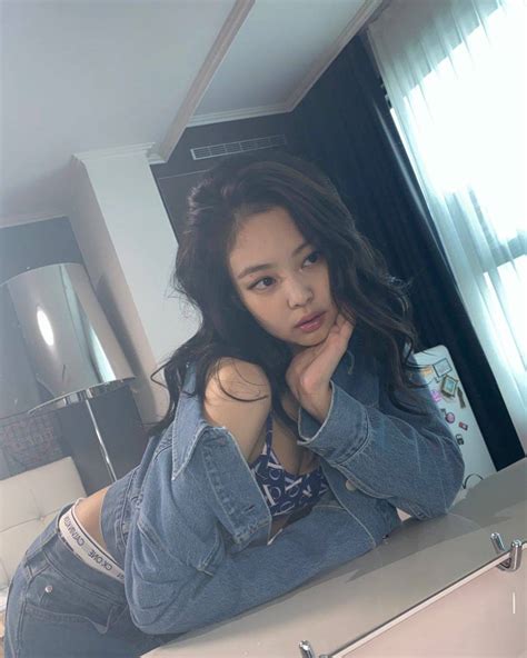 Sexy Jennie Kim In Position For A Pounding Scrolller