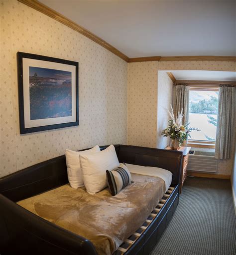 This lake placid hotel provides complimentary wireless internet access. Lake Placid Family Suites | Golden Arrow Lakeside Resort, NY
