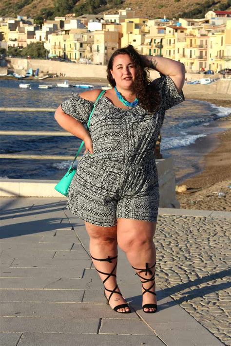 plus size summer trends in sicily with jcpenney ready to stare