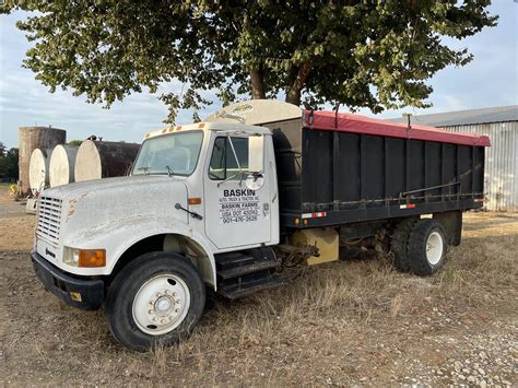 1998 International 4700 Single Axle 18 Ft Farm Grain Truck Dt466