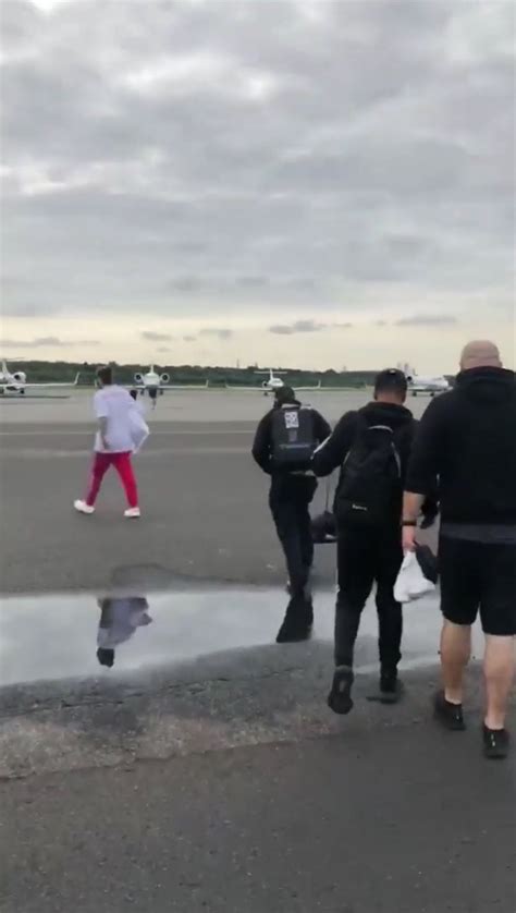 Post Malone S Private Plane Safely Makes Emergency Landing After Blowing Out Tires