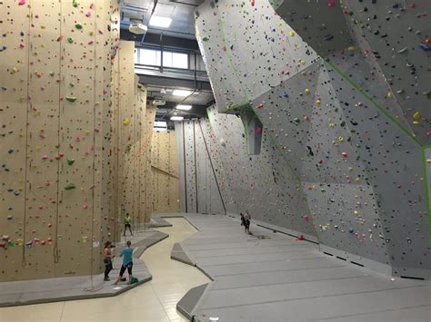 Movement Climbing Fitness Indoor Rock Climbing Gym In