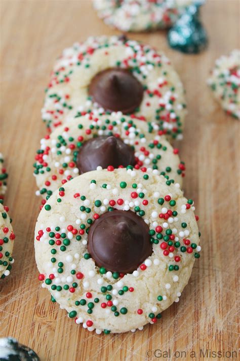 Not a baker then we have the best candy recipes for you. 63 Festive Christmas Cookie Recipes: Mint Holiday Kiss ...