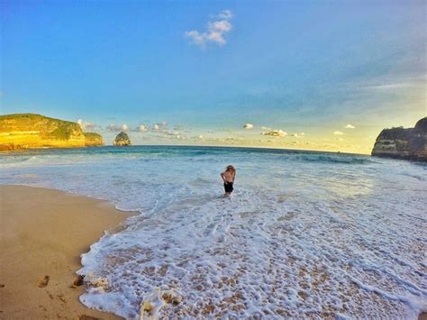 Maybe you would like to learn more about one of these? 14 pantai tersembunyi dan terindah di Lombok yang belum ...