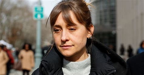 Nxivm Cult Trial Smallville Actress Starved Woman Down To Sex Slave