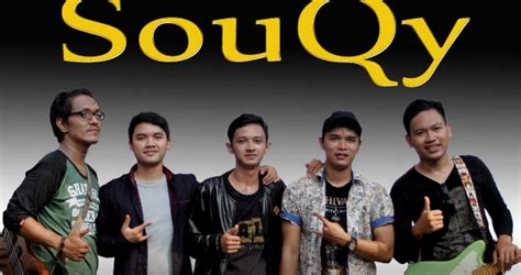 Mulai dari lagu anak anak. Souqy - Cinta Dalam Doa | Lirik Lagu Terjemahan