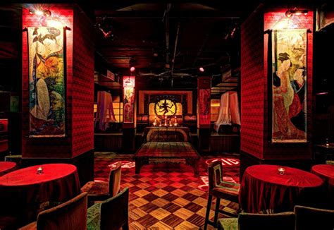 The 7 Best Things to do at Night in Warsaw (met afbeeldingen)