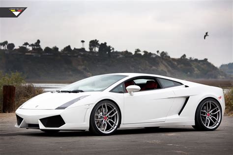 White Lamborghini Gallardo Looking Like An Angel With Mercury Silver