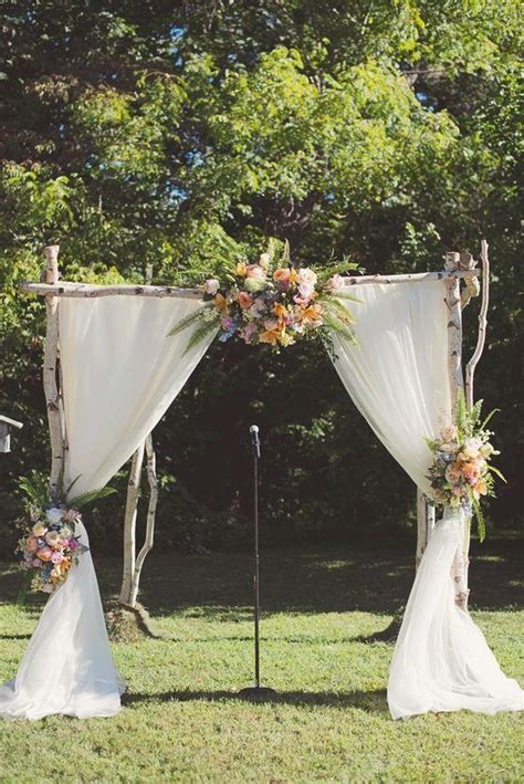 Country Wedding Ceremony Backdrop Arch Idea Country Wedding Ceremony