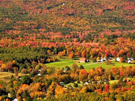 Best Fall Foliage New England Towns