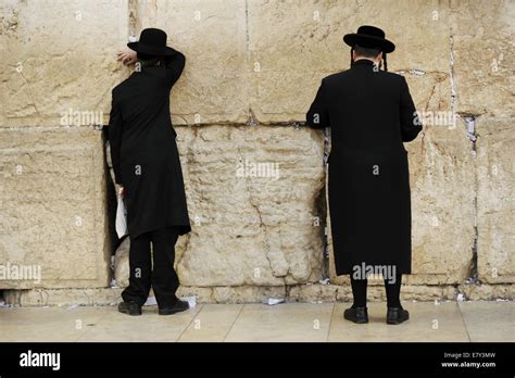 Haredi Judaism Orthodox Judaism Jews Praying At The Western Wall