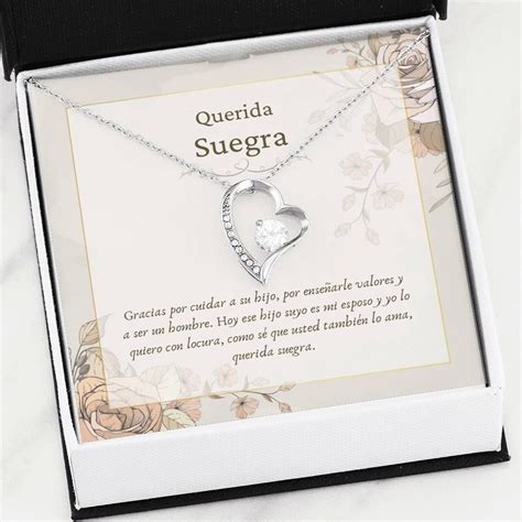 Querida Suegra Collar Regalo Para Suegra In 2020 Heart Necklace Message Card Heart Pendant