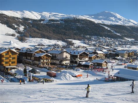 Home of winter olympics 2026. Livigno 1 Nr. 87 - Avant Ski-Reisen
