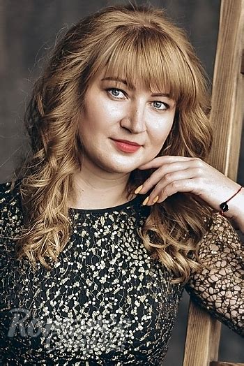 Date Ukraine Single Girl Nataliya Blue Eyes Blonde Hair 34 Years Old Id1079678