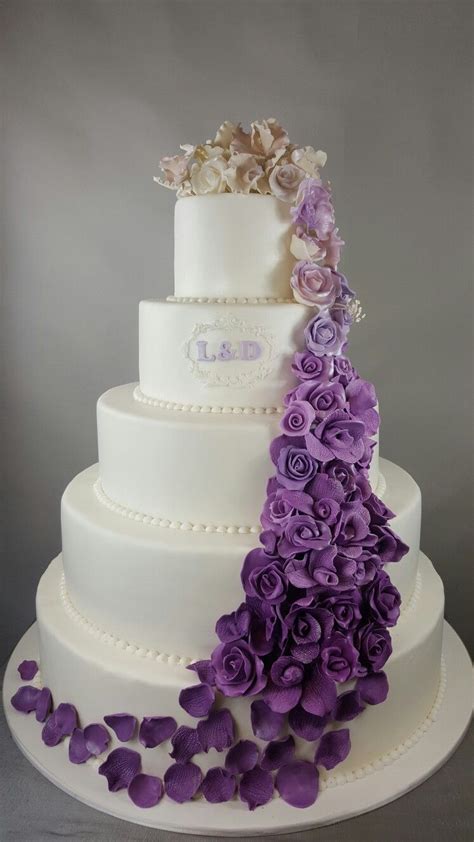 Dream Wedding Cake Simple Wedding Cake Wedding Cakes With Flowers