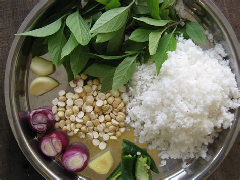 Maksud panic buying sebenar bermula apabila si suami sebagai ketua keluarga kena beli barang dapur seorang diri. DAUN KARI Masakan Malaysia.....: CHUTNEY DAUN BASIL