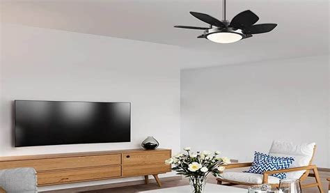 Feb 16, 2019 · kichler has taken flush mount ceiling fan style to a new level with the 52 chiara led. Best 24 inch flush mount ceiling fan Review 2020