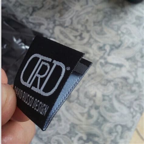 1000pcs Custom Shop Name Manhattan Fold Damask Black Woven Label For