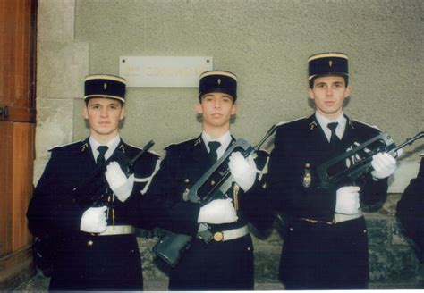Photo de classe Sortie de promo 179ème de 1970 Ecole Gendarmerie