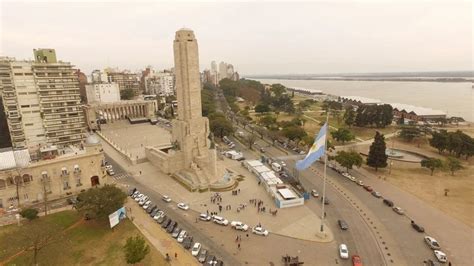 El Calor De La Antorcha Olímpica De Buenos Aires 2018 Llegó Al Monumento A La Bandera Infobae