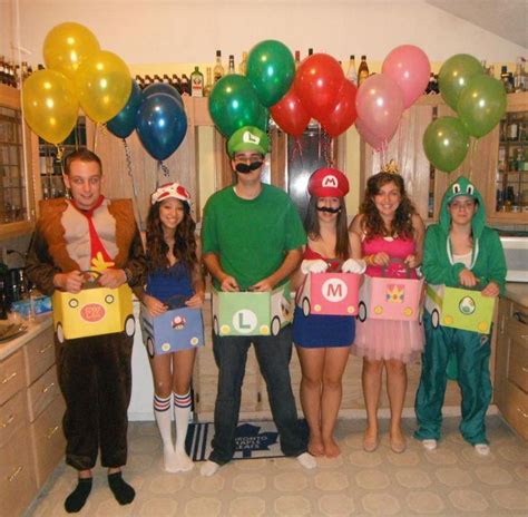 8 Costume Ideas For Groups That Will Get You Excited For Halloween In