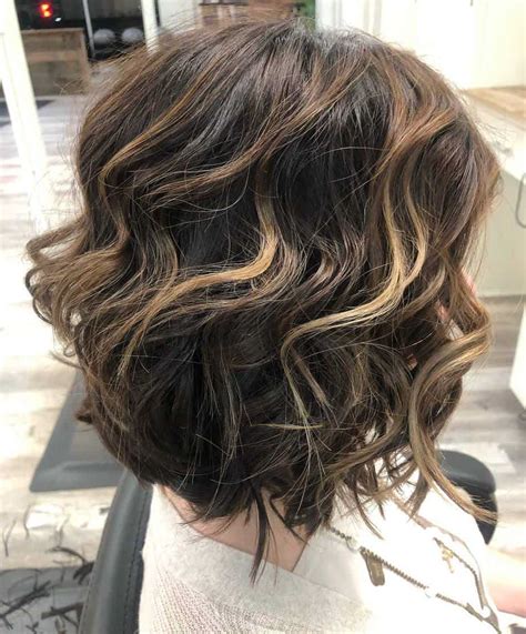 These styles are great if you want to go for a nostalgic 90's look! Top 17 Rocking Medium length hairstyles 2020 (47 Photos ...