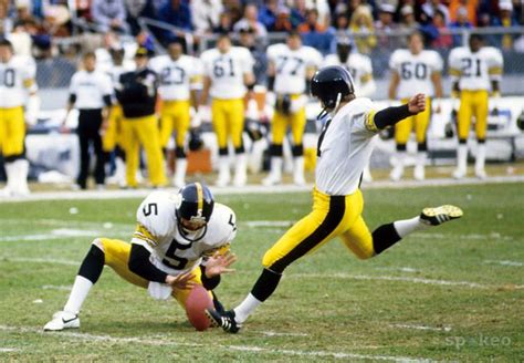 Gary Anderson Placekicker Complete Biography With Photos Videos