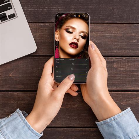 10 Best Photoshop Apps for Your Smartphone in 2020